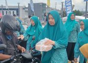 Hangatnya Ramadan di Soppeng: TP PKK Hadir Berbagi Takjil dan Pererat Kebersamaan