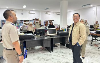 Kunjungan Perdana Pasca Pelantikan, Kakanwil BPN Sulbar Monitoring Layanan di Kantah Mamuju​​
