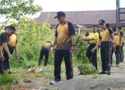 Peduli Lingkungan, Polda Sulbar Gelar Kerja Bakti dan Tanam Pohon