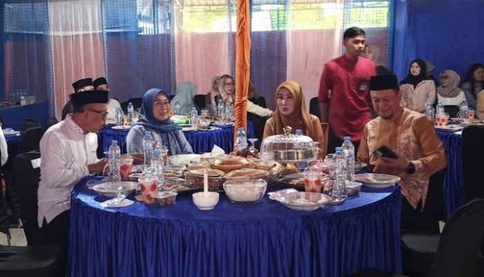 Pererat Silaturahmi Ramadan, Wakil Bupati Mamuju Gelar Buka Puasa Bersama di Rumah Jabatan