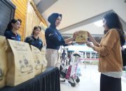 KAI Daop 2 Bandung Berikan Takjil Gratis untuk Penumpang KA Jarak Jauh Selama Masa Angkutan Lebaran 2026