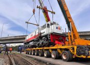 KAI Logistik Distribusikan 4 Lokomotif Hidrolik untuk Perkuat Kesiapan Operasional Angkutan Lebaran