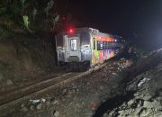 Evakuasi Selesai, Jalur Maswati – Sasaksaat Kembali Dapat Dilalui: KA Pertama Melintas Pukul 03.20 WIB