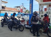 Cegah Kelangkaan BBM, Polresta Mamuju dan Polsek Jajaran Pantau SPBU