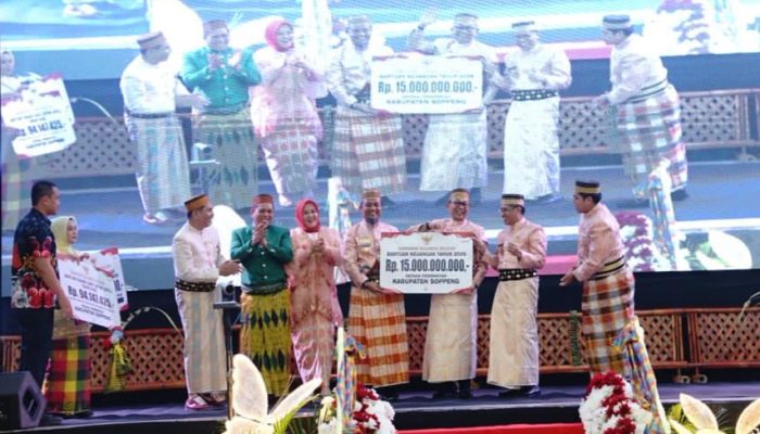 Kado Istimewa HUT ke-765 Soppeng: Gubernur Gelontorkan Bantuan Ratusan Miliar