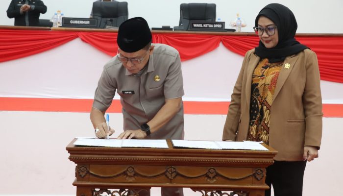 Hadiri Paripurna DPRD Sulbar, Sekprov: Kita Terima Rekomendasi untuk Ditindaklanjuti