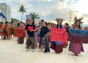 Dispoparekraf Sulbar Gelar Fashion Show di Landscape Mamuju hingga Bundaran Maleo