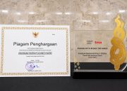 Kementerian Kebudayaan RI Anugerahkan Dua Penghargaan untuk Anjungan Sulawesi Barat di TMII