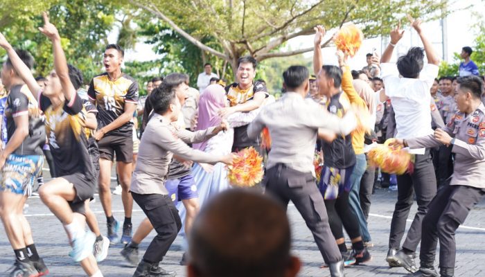 Grand Final Pertandingan Bola Voli Satker Polda Sulbar: Brimob dan Polres Mateng Beradu Sengit Rebut Gelar Juara