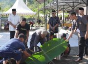 17 Sapi dan 33 Kambing Disembelih, Polda Sulbar Bagikan Daging Qurban untuk Personel dan Masyarakat