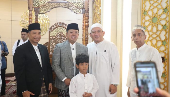 Jadi Khatib Iduladha, Menteri Nusron Sampaikan Pesan untuk “Sembelih” Ego dan Keserakahan