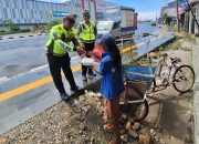 Jumat Berkah: Ditlantas Polda Sulbar Tebar Kebaikan, Berbagi Rezeki dengan Ojol, Tukang Becak dan Juru Parkir