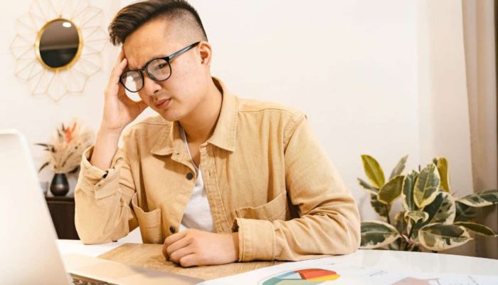 Dolar Menguat, Perlukah Memikirkan Ulang Rencana Traveling ke Luar Negeri?