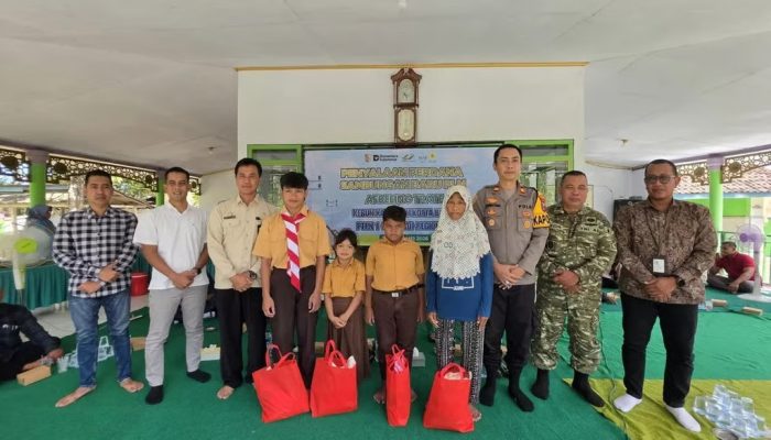 Dukung Infrastruktur Dasar Masyarakat, Holding Perkebunan Nusantara melalui PTPN I Regional 5 Terangi 101 Rumah Warga di Jember