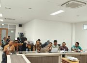Komisi II DPRD Sulbar Rapat Evaluasi Realisasi PAD dan Pelaksanaan Program APBD 2026 dengan OPD Mitra Kerja