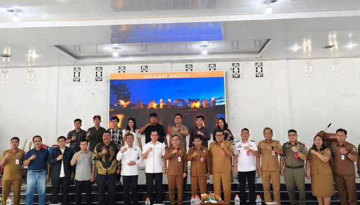 Nias Utara Wakili Sumut di Pesparawi Nasional XIV, Wabup Lepas Kontingen ke Manokwari