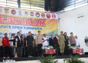 Kapolresta Mamuju Wakili Kapolda Hadiri Pembukaan Kejuaraan Karate Piala Gubernur, Kapolda Sulbar dan Danrem 142 Tatag 2026