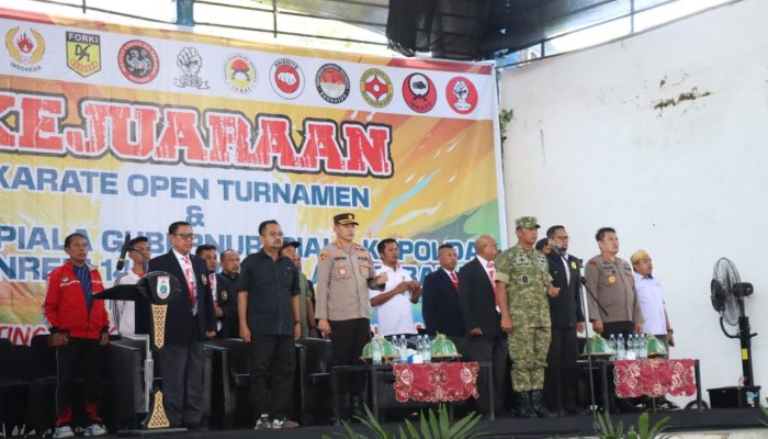 Kapolresta Mamuju Wakili Kapolda Hadiri Pembukaan Kejuaraan Karate Piala Gubernur, Kapolda Sulbar dan Danrem 142 Tatag 2026