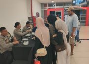 Sasar Pengunjung Mall Matos Mamuju, Biddokkes Polda Sulbar Gelar Bakti Kesehatan Gratis Sambut HUT Bhayangkara Ke 80