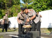Mengenang Perjuangan Pendahulu, Kapolda Sulbar Pimpin Ziara Makam Pahlawan Pattidi dalam Rangka Hari Bhayangkara ke‑80