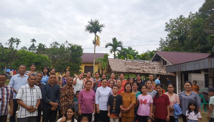 Wujud Kepedulian, BPHD/BPMD Distrik 16 GNKP-Indonesia Gelar Kunjungan Kasih dan Doa Bersama di Kediaman Keluarga A/I. Jance Zebua