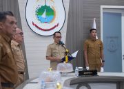 Sekda Sulbar Tegur OPD Absen di Apel Virtual: Target 2030 Ekonomi 8%, Kemiskinan 5% Tak Mungkin Tercapai Jika Mesin Birokrasi Macet