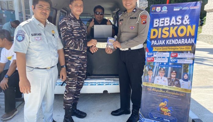 Semarak Festival Kampung Nelayan Sumare, Samsat Keliling Mamuju Layani Warga: Penerimaan Pajak Tembus Rp11 Juta