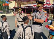 Tradisi Gunting Rambut dan Siram Bunga Warnai Rangkaian Pembukaan, Kapolda Sulbar: Belajar Sungguh-sungguh, Jadilah Bhayangkara Kebanggaan Masyarakat