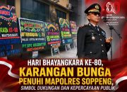 Hari Bhayangkara ke-80, Karangan Bunga Penuhi Mapolres Soppeng, Simbol Dukungan dan Kepercayaan Publik