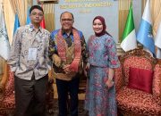 Duta Besar RI untuk Italia Bangga dan Antusias terhadap Tenun Sekomandi Khas Sulawesi Barat