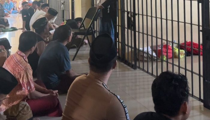 Tahanan Polda Sulbar Rutin Ikuti Pembinaan Rohani Sebagai Sarana Introspeksi Diri