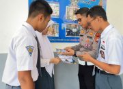 Ditlantas Polda Sulbar Pasang Mading Edukatif di SMA Negeri 1 Mamuju: Wadah Belajar Tertib dan Selamat