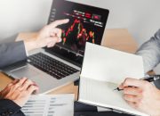 Mengisi Akhir Pekan dengan Efektif: Cara Melakukan Evaluasi Jurnal Trading untuk Meningkatkan Konsistensi