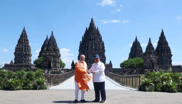Prabowo dan PM Modi Tegaskan Ikatan Peradaban Indonesia-India di Candi Prambanan