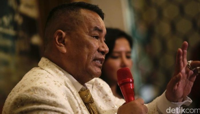 Hotman Paris Dukung Langkah Tegas Prabowo dalam Menyikapi Kasus Febrie Adriansyah