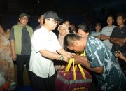 Duka Korban Kebakaran di Rompegading, Bupati Soppeng Hadir Bawa Bantuan