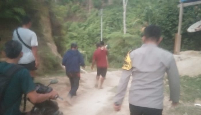 Polri Melayani dengan Hati: Perjuangan Evakuasi Nenek Sania dari Pegunungan Mambi Wilayah Hukum Polda Sulbar