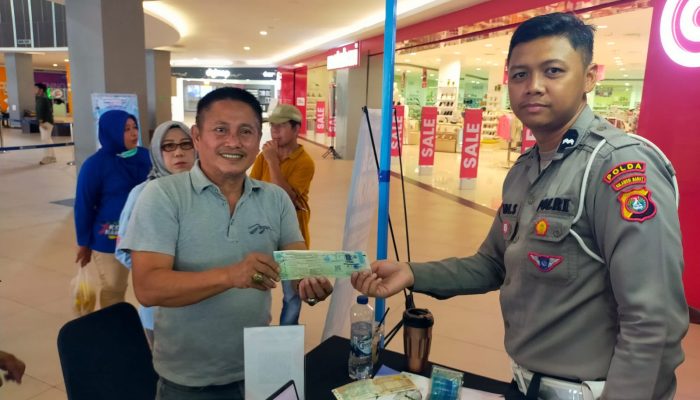 Jemput Bola! Gerai Samsat Keliling Ditlantas Polda Sulbar Mudahkan Urusan Pajak Kendaraan Masyarakat