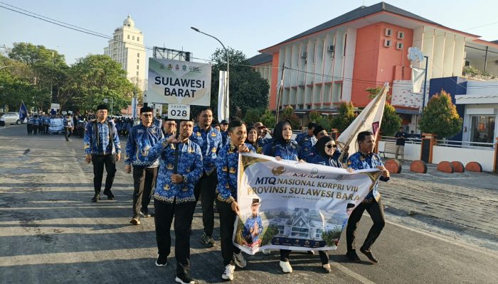 Kafilah Sulbar Semarakkan Pawai Defile MTQ KORPRI Nasional