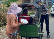 Polantas Polda Sulbar Tebar Kebaikan: Jumat Berkah, Berbagi Senyum dan Peduli Sepenuh Hati