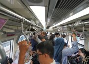 Jelang Tiga Tahun Beroperasi, LRT Jabodebek Cetak Rekor 3 Juta Pengguna dalam Sebulan