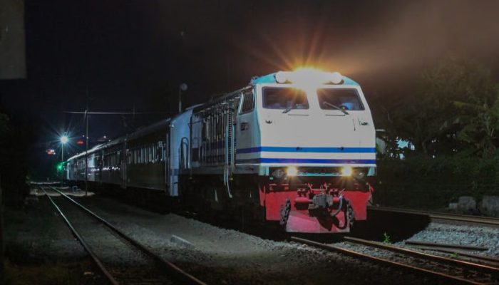Perjalanan Kereta Api Kembali Normal, KAI Daop 2 Bandung Pastikan Tidak Ada Kerusakan Prasarana maupun Infrastruktur Operasional Pasca Gempa Pangandaran