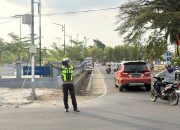 Jaga Keselamatan Berlalu Lintas, Polantas Polda Sulbar Terus Hadir Saat Padatnya Arus Pulang Kerja