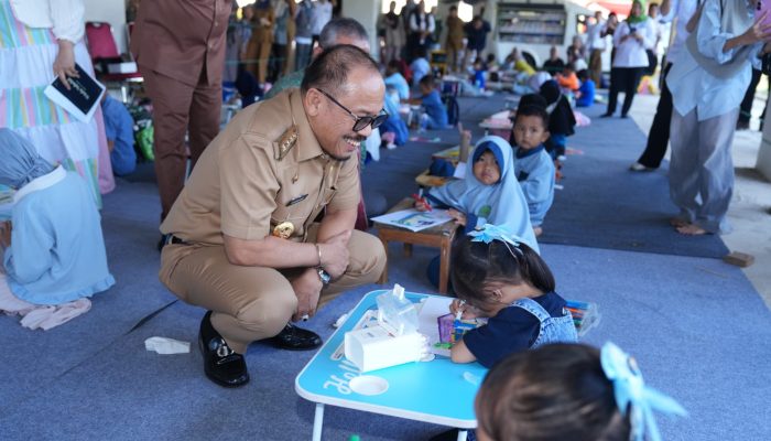 Festival Literasi Sulbar 2026 Digelar: KKN Tematik Libatkan 650 Mahasiswa, Gubernur SDK Dorong Siswa Wajib Tuntas Baca 20 Buku