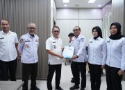 Serahkan Lulusan IPDN, Sekda Junda: Tempatkan Sesuai Jurusan, Jangan Diamkan Jika Salah