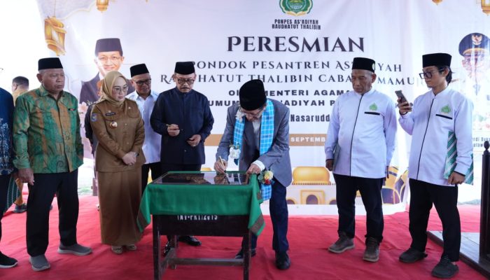 Didampingi Gubernur Suhardi Duka, Menag Nasaruddin Umar Ingin Ponpes As’adiyah Mamuju Jadi Pesantren Percontohan di Sulbar