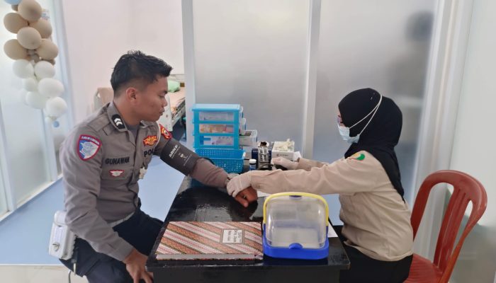 Peringati HUT Bhayangkara Lalu Lintas ke-71, Satlantas Polres Soppeng Gelar Donor Darah