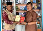 Dukung Literasi Lokal, Perpusip Sulbar Terima Novel Senja di Palipis dan Zakat Era Society 5.0