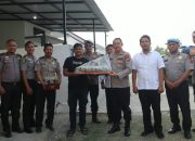 Semarak HUT TNI ke-81, Kapolresta Mamuju Sambangi Lanal Mamuju Bawa Tumpeng dan Kue Tart