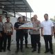 Semarak HUT TNI ke-81, Kapolresta Mamuju Sambangi Lanal Mamuju Bawa Tumpeng dan Kue Tart
